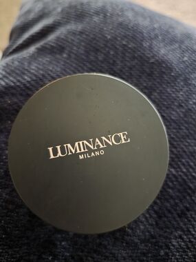 Blurring Setting Powder By Luminance Milano